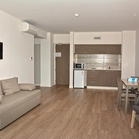 Melini Apartahotel 3*