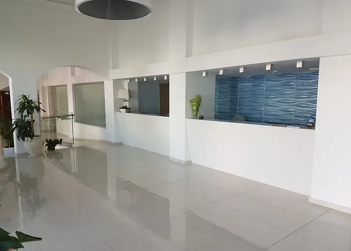 Melini Apartmanhotel Protarász