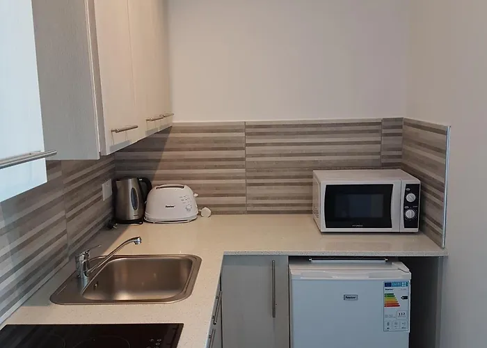 Melini Apartmanhotel Protarász
