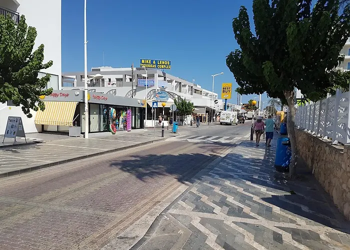 Apartmanhotel Melini Protarász